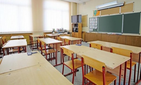 Këshilli i Prindërve refuzon mbajtjen e mësimit të shtunave
