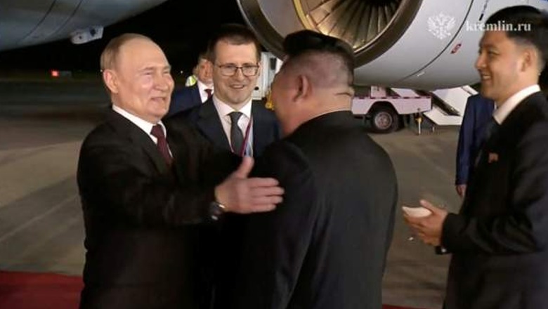 Vladimir Putin mbërrin në Korenë e Veriut, pritet nga diktatori Kim Jong Un!